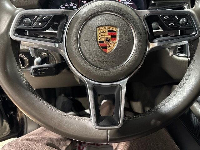 2018 Porsche Macan   - 22765241 - 9