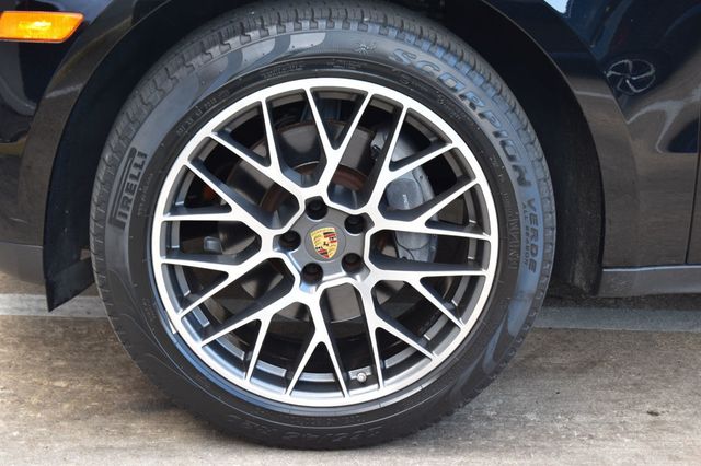 2018 Porsche Macan  - 23084684 - 10
