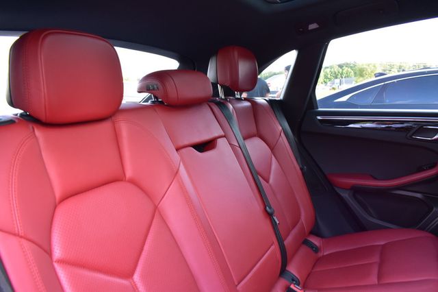 2018 Porsche Macan  - 23084684 - 18