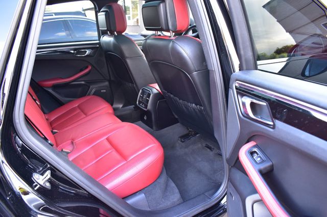 2018 Porsche Macan  - 23084684 - 19