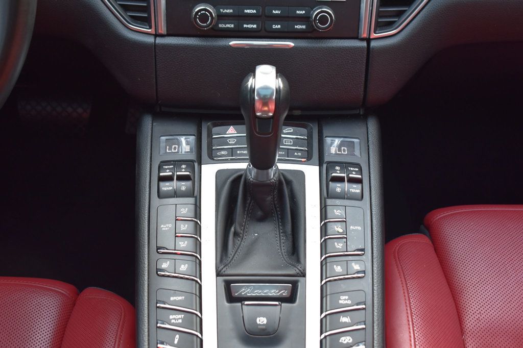 2018 Porsche Macan  - 23084684 - 27