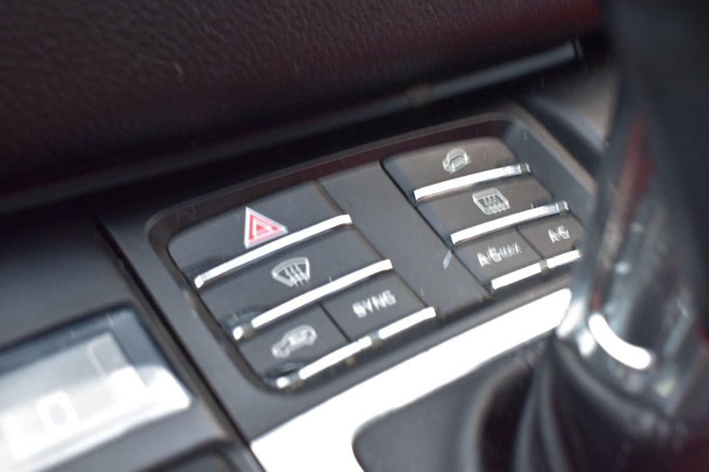 2018 Porsche Macan  - 23084684 - 31