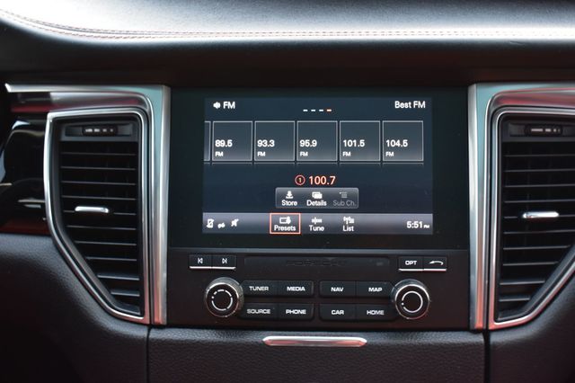 2018 Porsche Macan  - 23084684 - 32