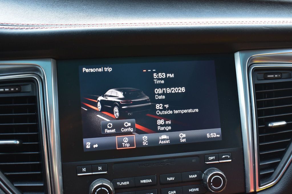 2018 Porsche Macan  - 23084684 - 44