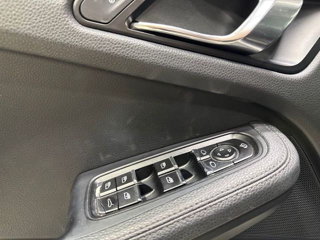2018 Porsche Macan   - 23061770 - 23
