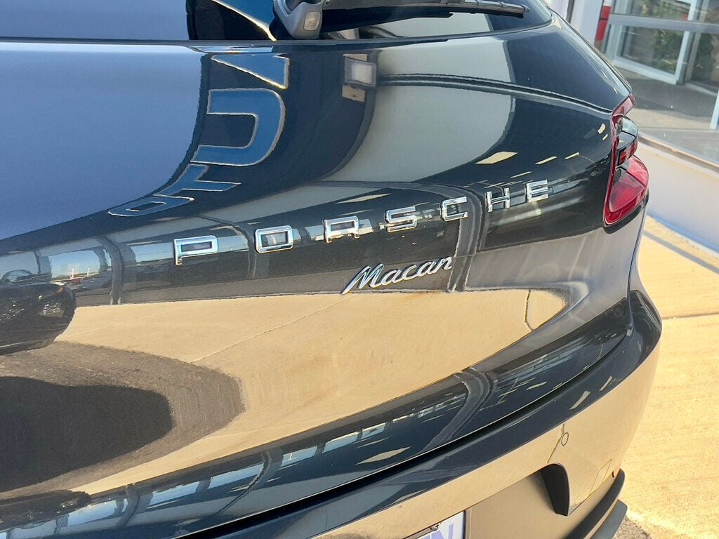 2018 Porsche Macan  - 22629182 - 32