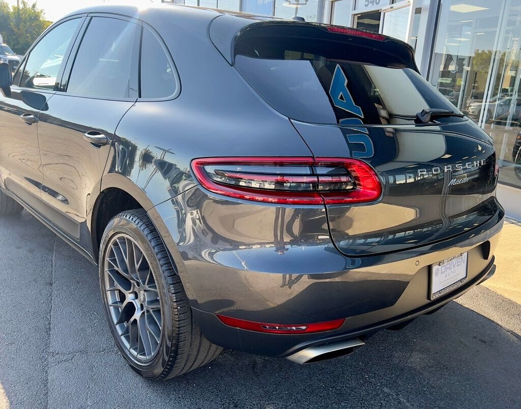 2018 Porsche Macan  - 22629182 - 38