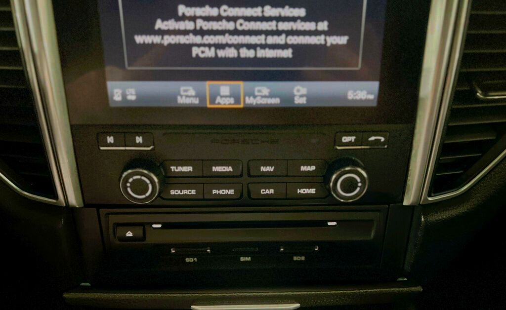 2018 Porsche Macan  - 22949608 - 24