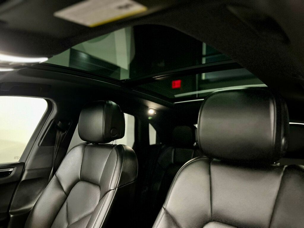 2018 Porsche Macan  - 22949608 - 26