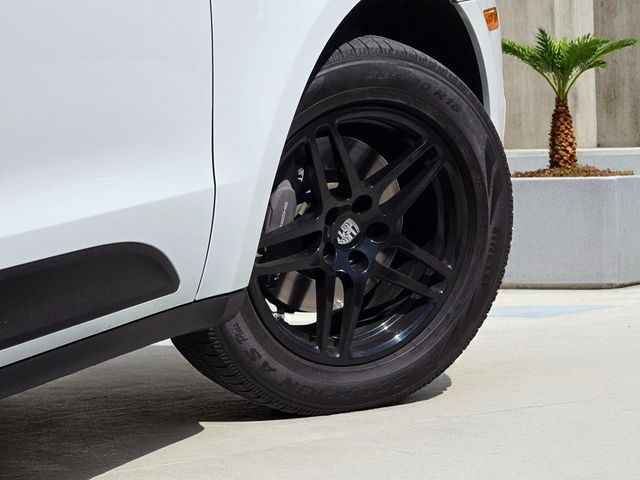 2018 Porsche Macan   - 22925302 - 11