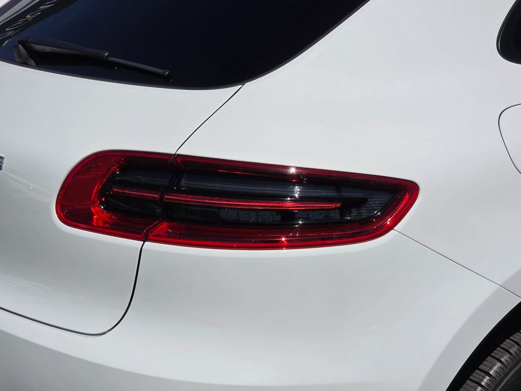 2018 Porsche Macan - 22925302 - 12