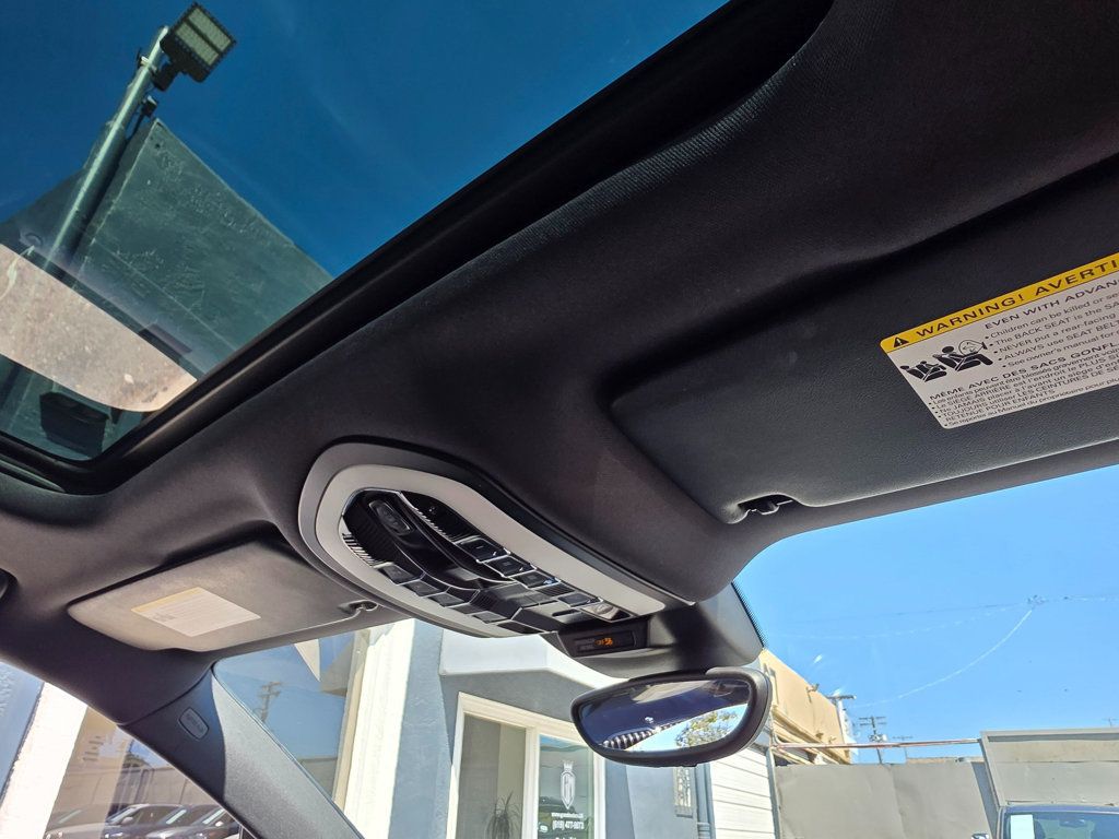 2018 Porsche Macan - 22925302 - 20