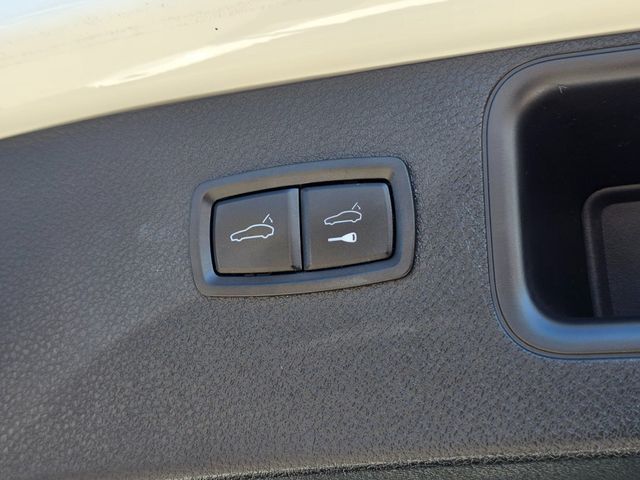 2018 Porsche Macan   - 22925302 - 22