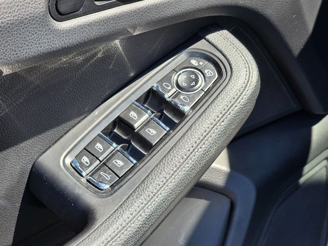 2018 Porsche Macan   - 22925302 - 32