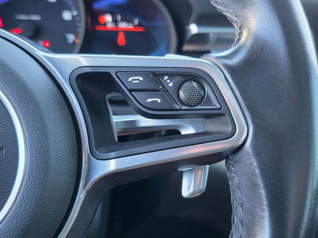 2018 Porsche Macan - 22925302 - 37