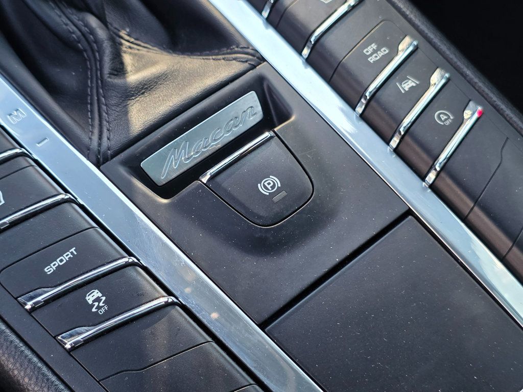 2018 Porsche Macan - 22925302 - 44