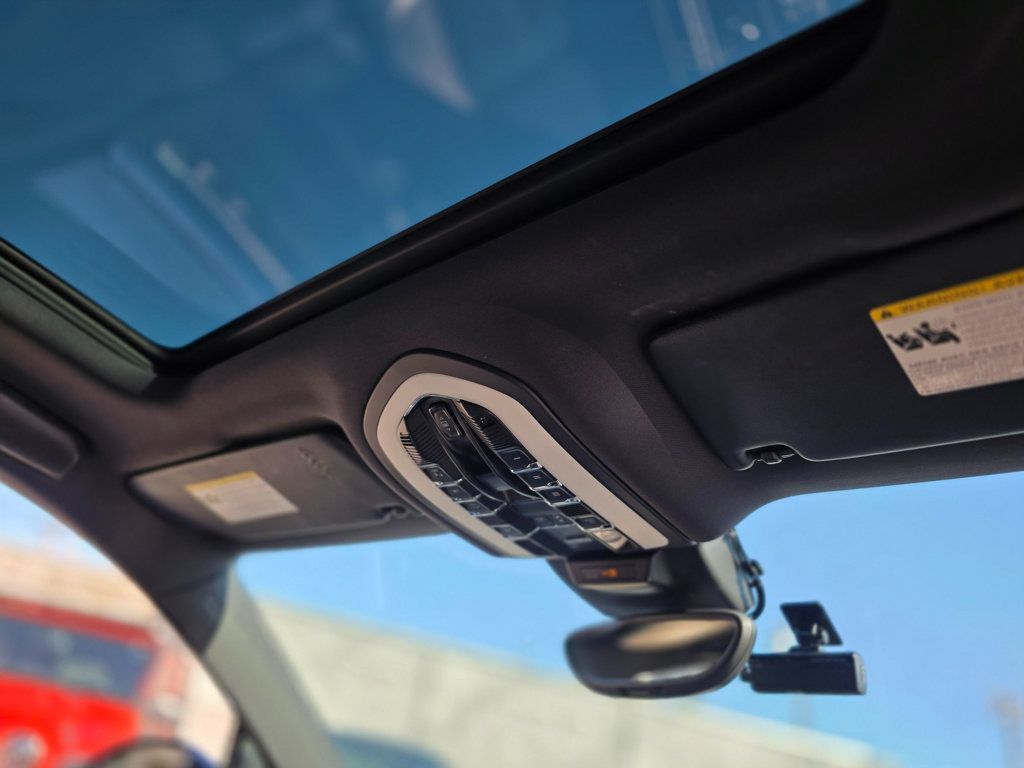 2018 Porsche Macan   - 22970325 - 10