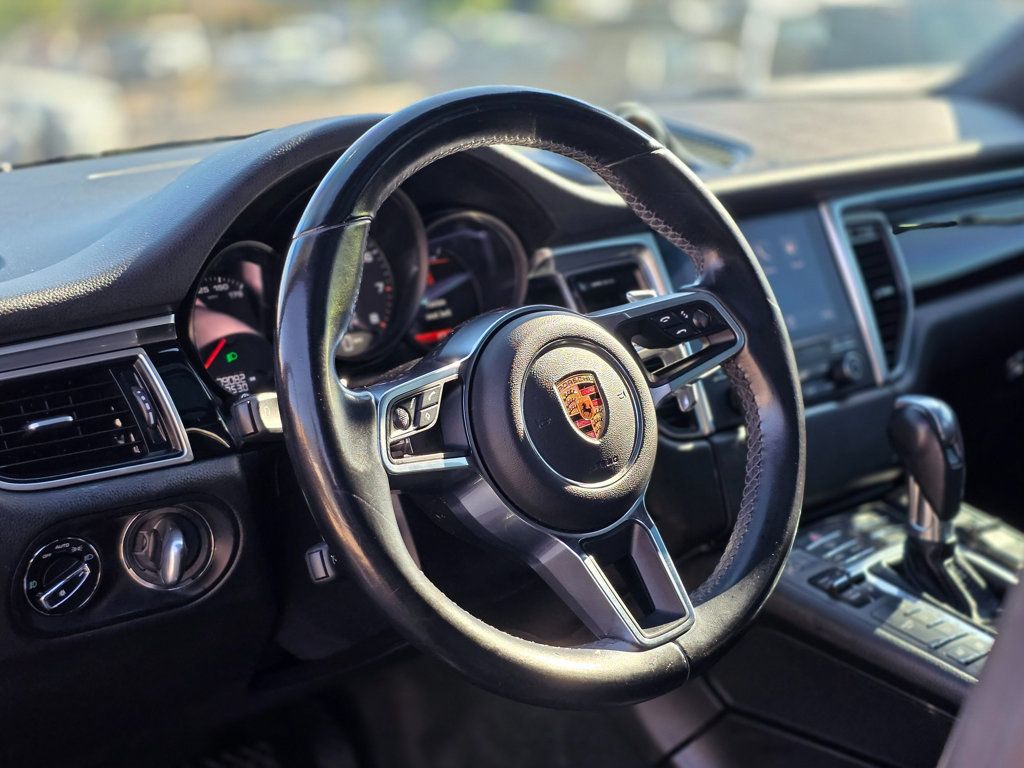 2018 Porsche Macan   - 22970325 - 14