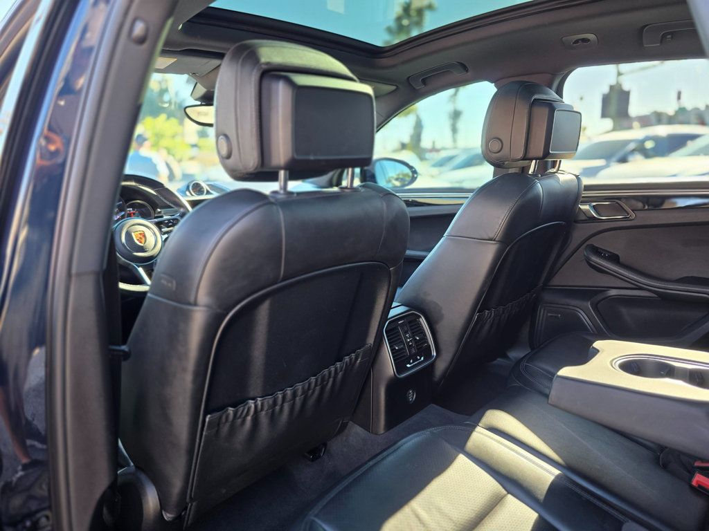 2018 Porsche Macan   - 22970325 - 19