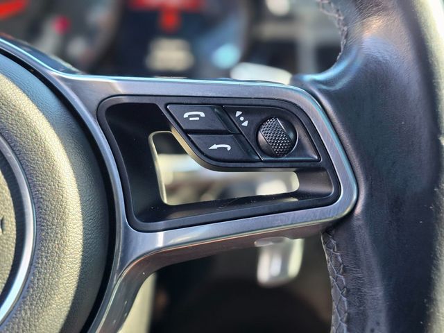 2018 Porsche Macan   - 22970325 - 29