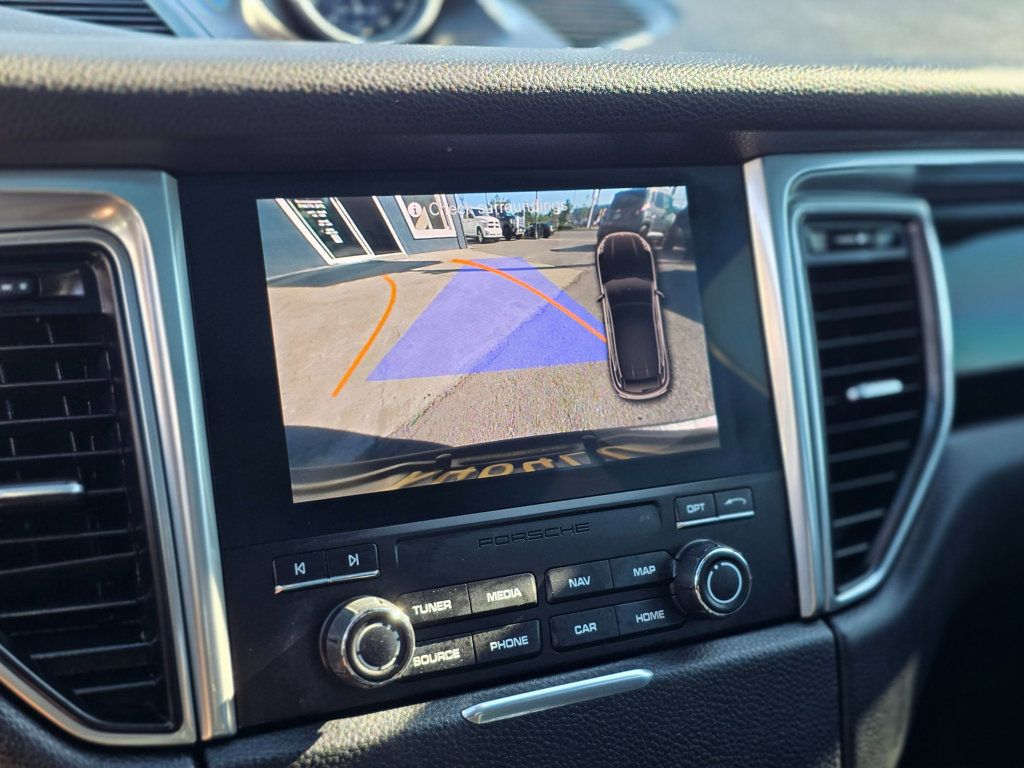 2018 Porsche Macan   - 22970325 - 32