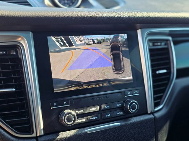 2018 Porsche Macan   - 22970325 - 32