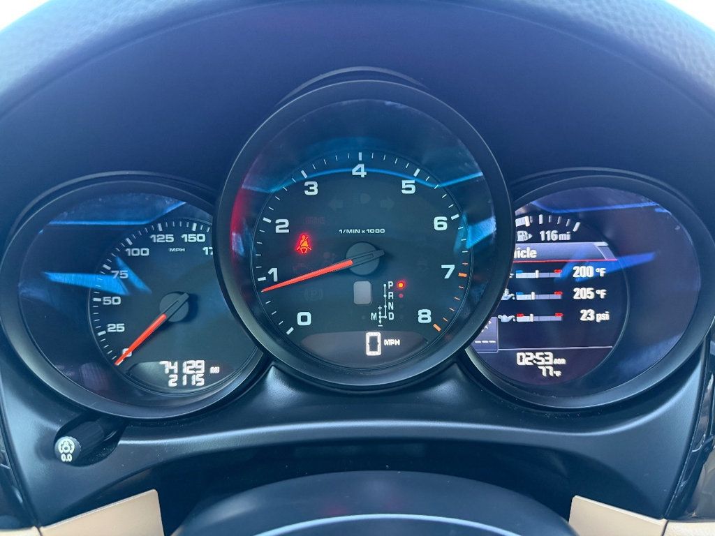 2018 Porsche Macan   - 22995324 - 17