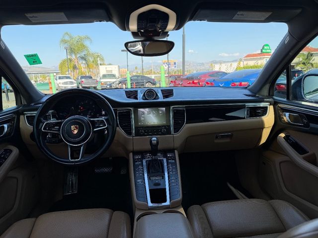 2018 Porsche Macan   - 22995324 - 20