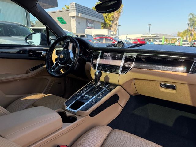 2018 Porsche Macan   - 22995324 - 25