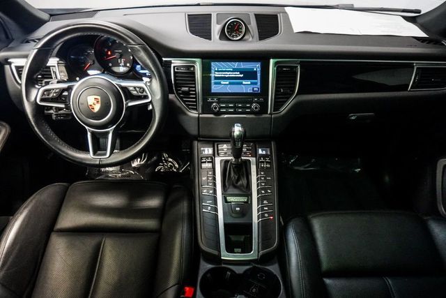 2018 Porsche Macan  - 23056208 - 12
