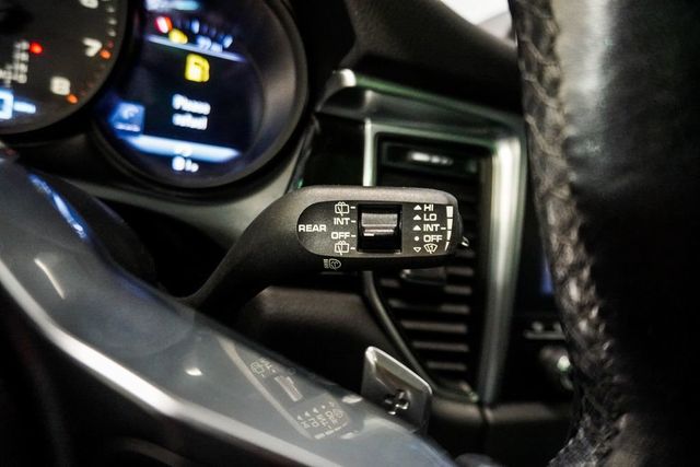 2018 Porsche Macan  - 23056208 - 19