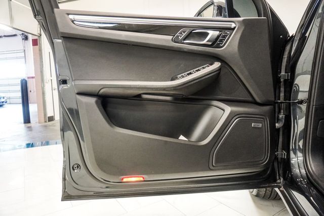 2018 Porsche Macan  - 23056208 - 21