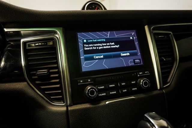 2018 Porsche Macan  - 23056208 - 25