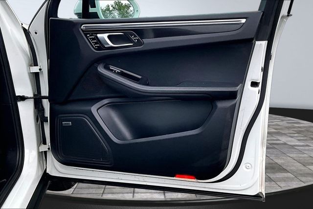 2018 Porsche Macan   - 23061839 - 15