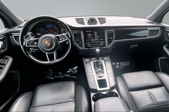 2018 Porsche Macan   - 23061839 - 18