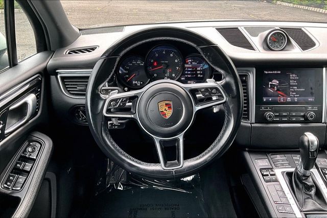 2018 Porsche Macan   - 23061839 - 19