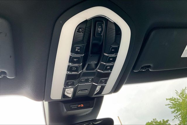 2018 Porsche Macan   - 23061839 - 24
