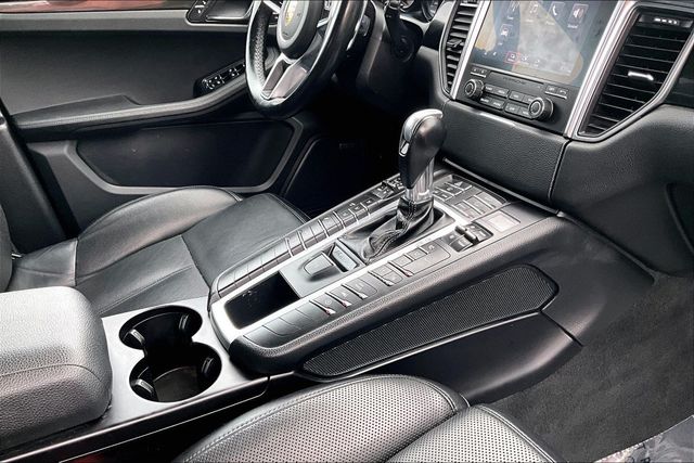 2018 Porsche Macan   - 23061839 - 30