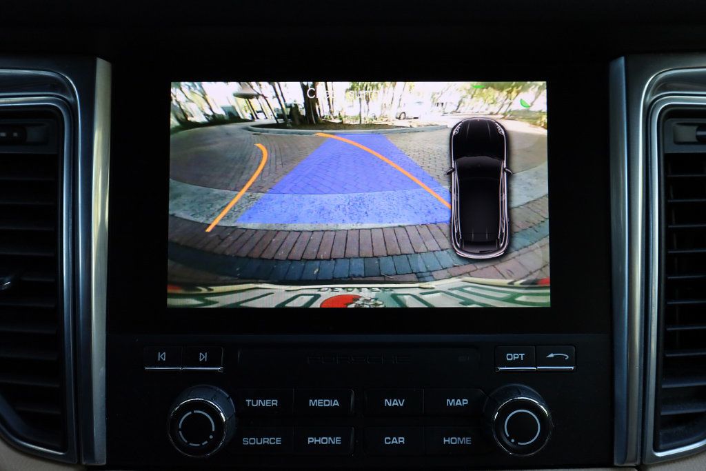 2018 Porsche Macan  - 22982132 - 9