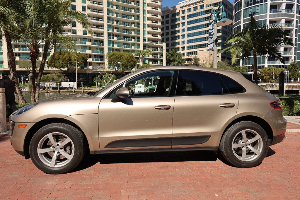 2018 Porsche Macan  - 22982132 - 1