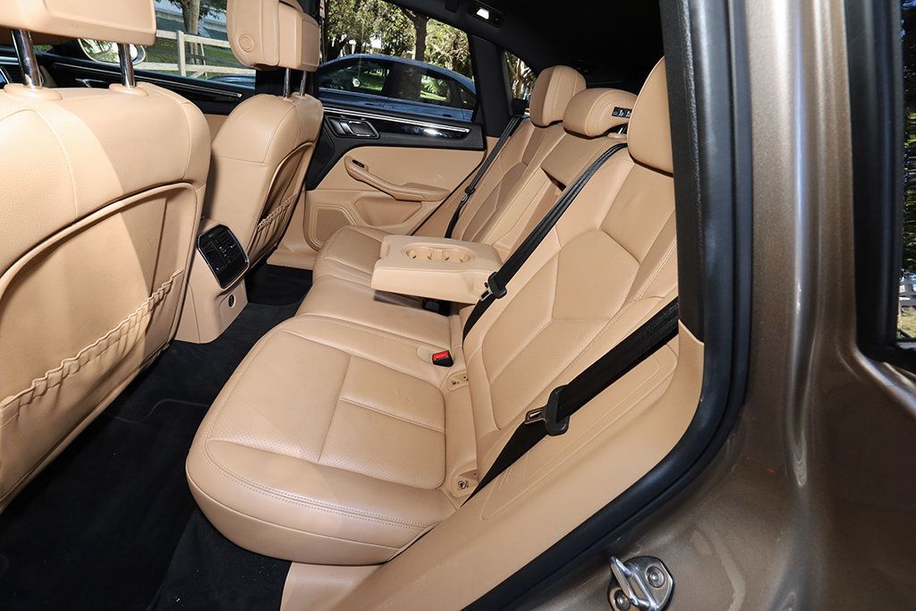 2018 Porsche Macan  - 22982132 - 22