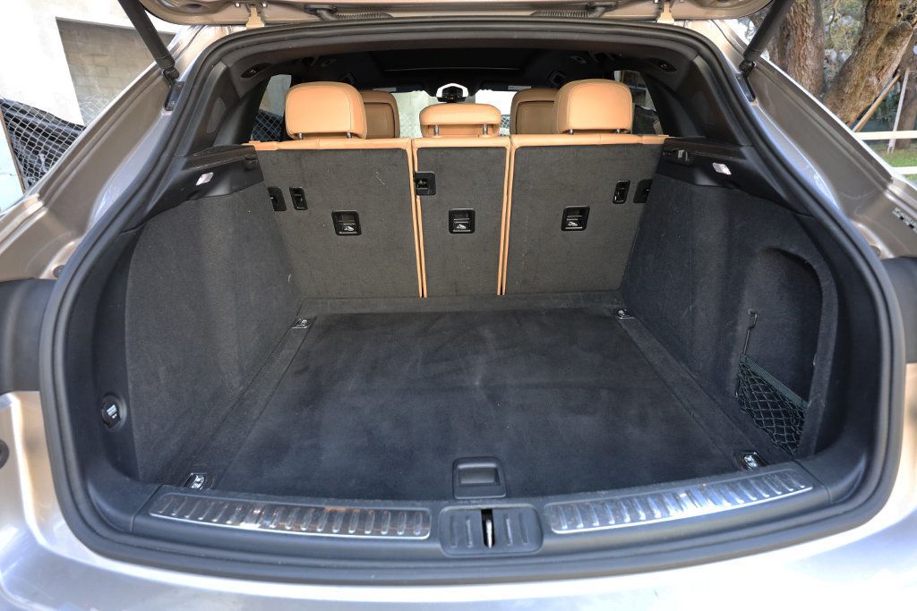 2018 Porsche Macan  - 22982132 - 24