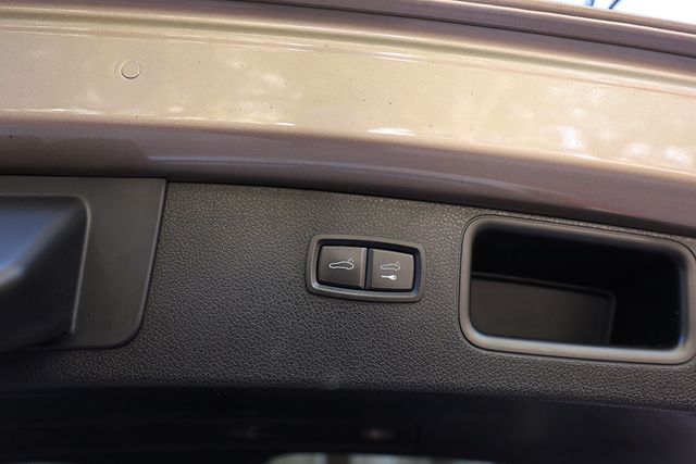 2018 Porsche Macan  - 22982132 - 25