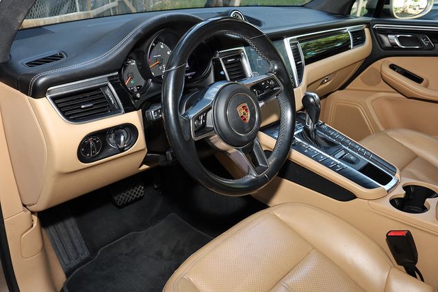 2018 Porsche Macan  - 22982132 - 27