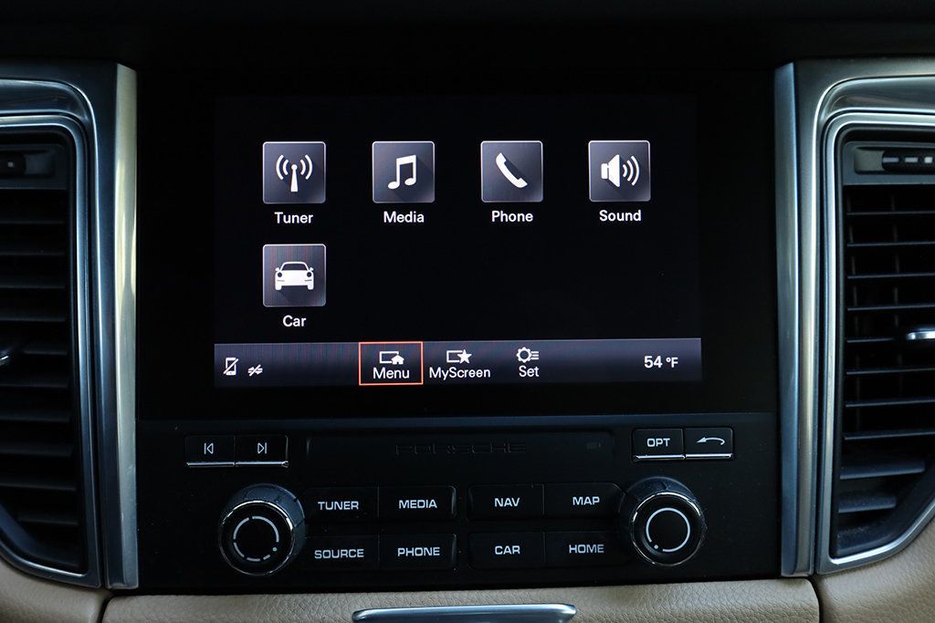 2018 Porsche Macan  - 22982132 - 29