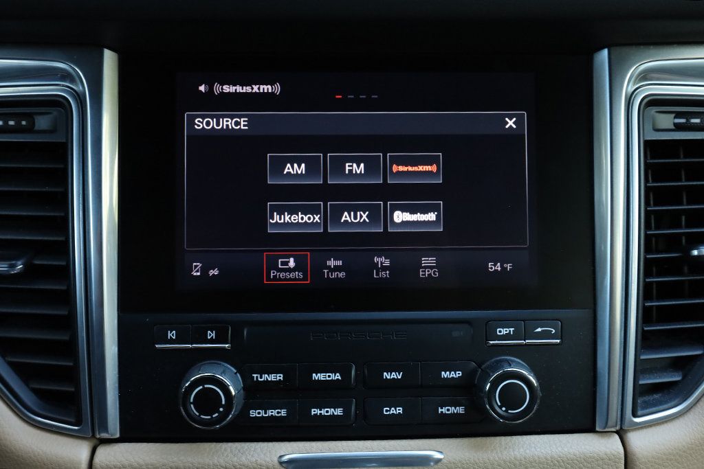 2018 Porsche Macan  - 22982132 - 30