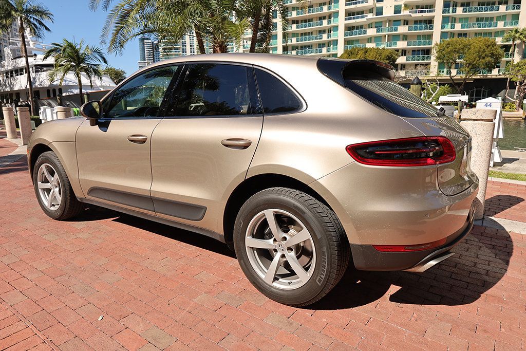 2018 Porsche Macan  - 22982132 - 3