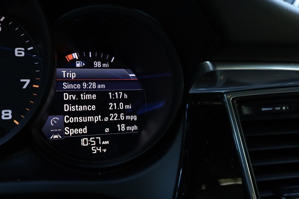 2018 Porsche Macan  - 22982132 - 39