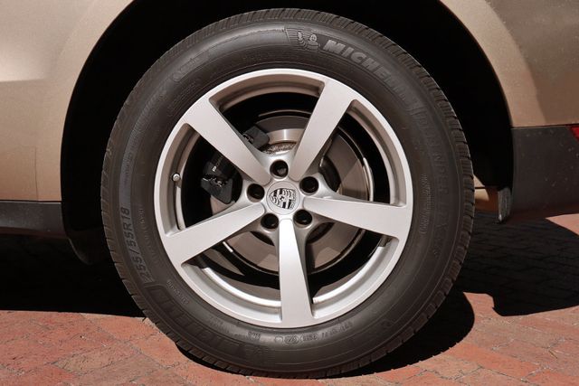 2018 Porsche Macan  - 22982132 - 44