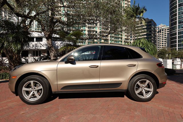 2018 Porsche Macan  - 22982132 - 55